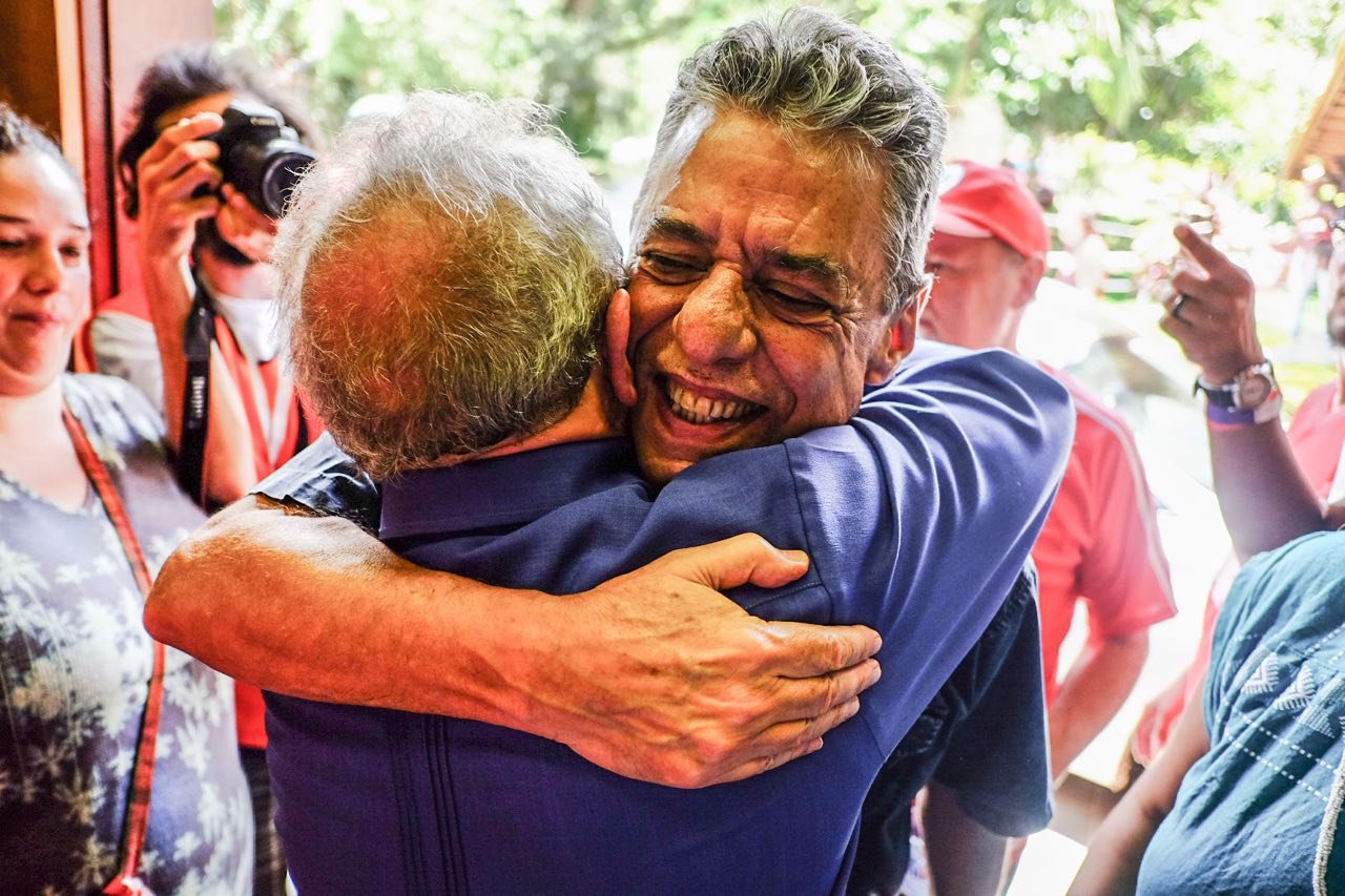 Chico Buarque e Martinho da Vila convocam para o Festival ...